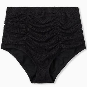 4x High Waisted Ruched Crochet Swim Bottoms